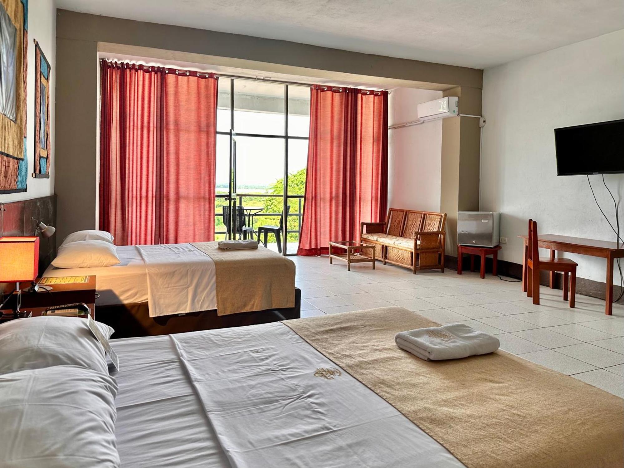 El Cauchero Hotel איקיטוס מראה חיצוני תמונה