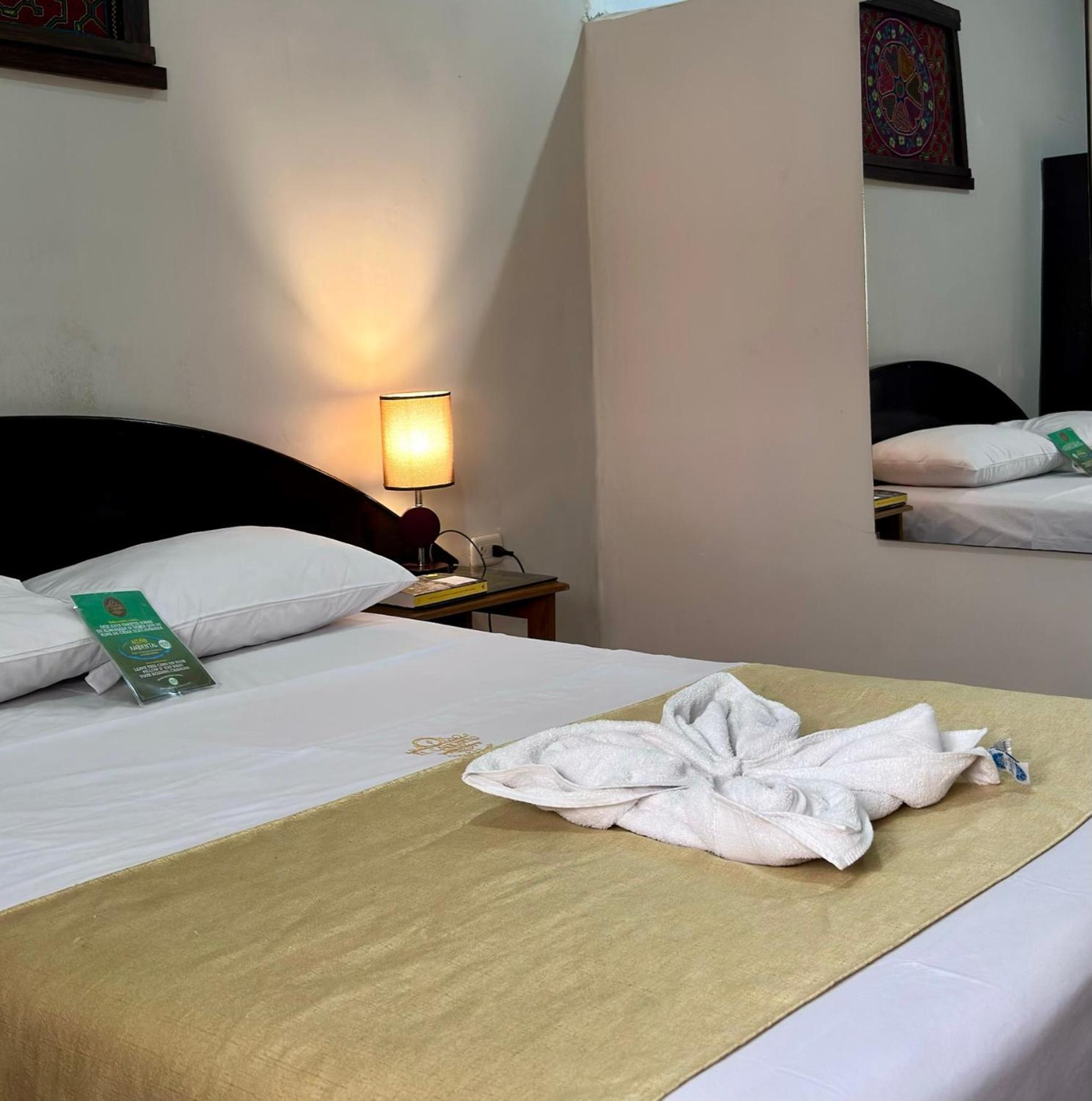 El Cauchero Hotel איקיטוס מראה חיצוני תמונה
