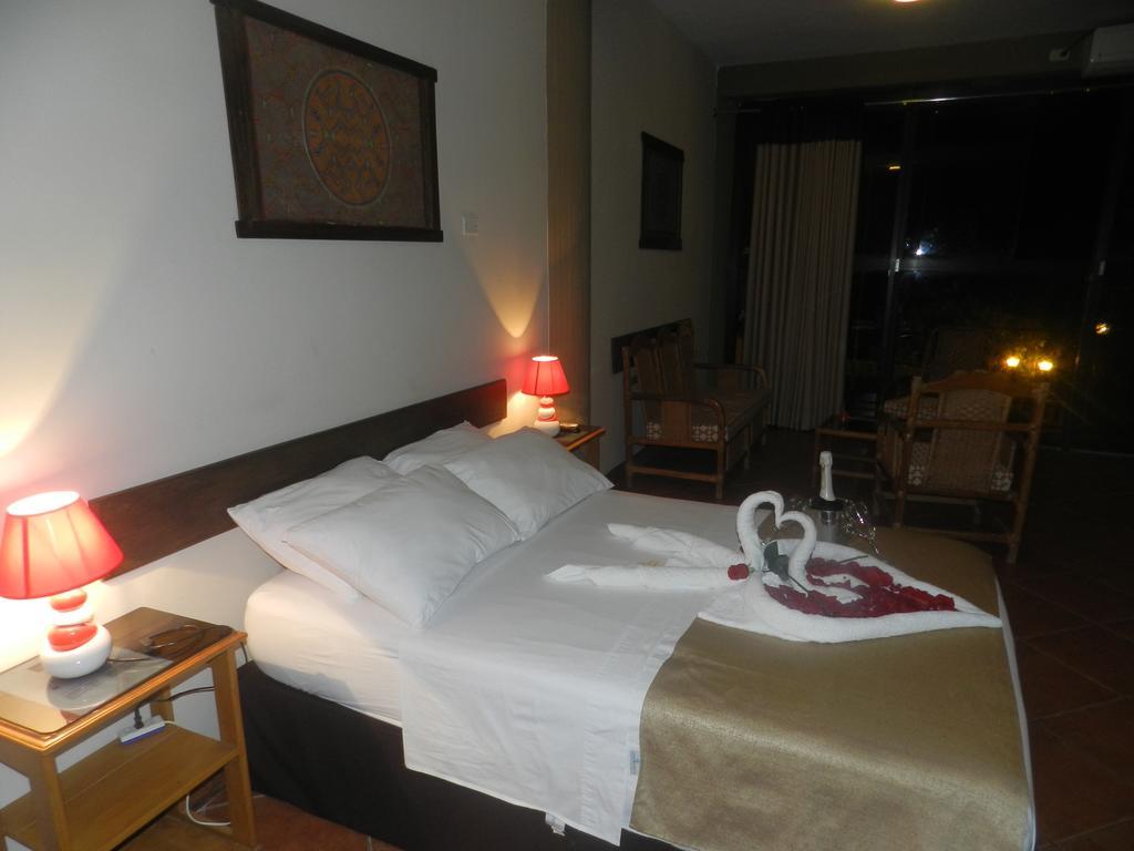 El Cauchero Hotel איקיטוס מראה חיצוני תמונה